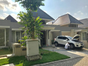  Choerniadi Tomo Villa  Джокьякарта